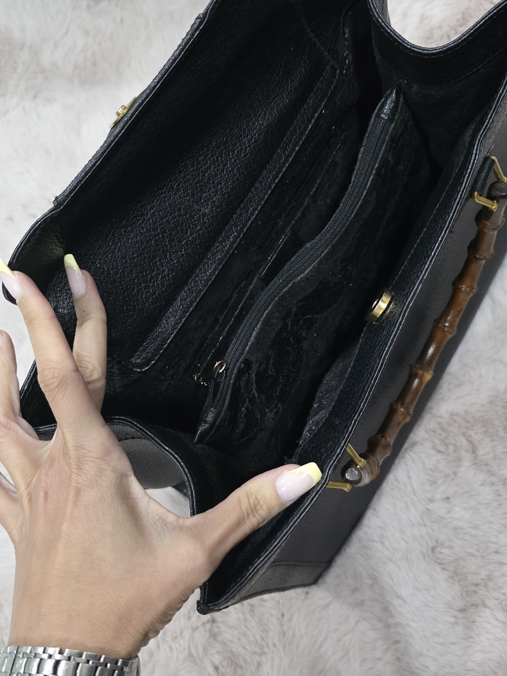 Gucci Vintage Black Leather Tote with Bamboo Handles - Picture 11 of 16